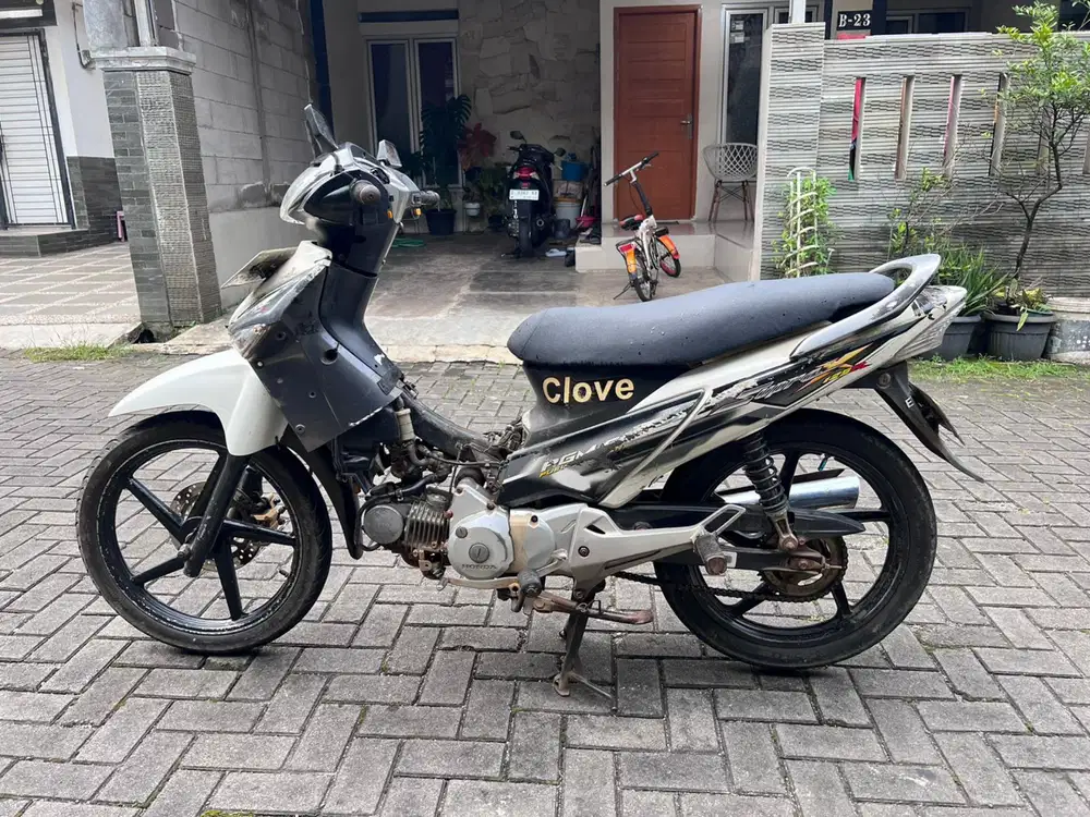 Honda supra x 125 2006 cimahi