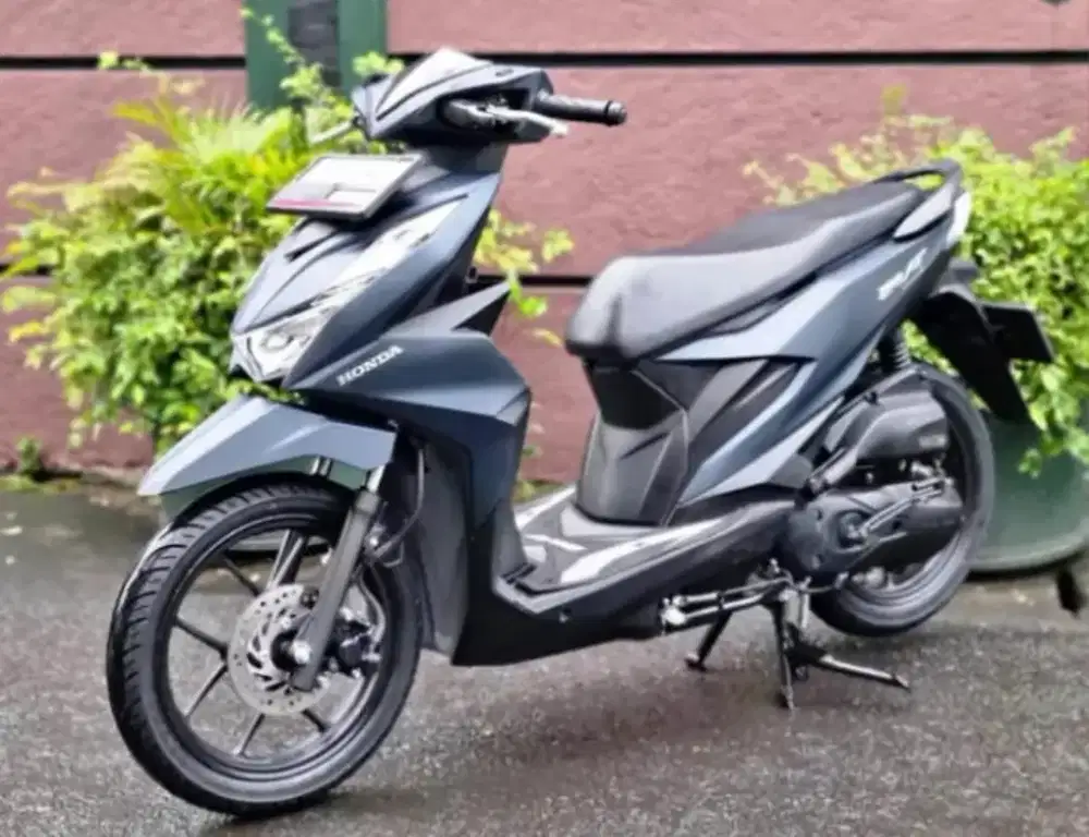 Honda Beat Deluxe CBS ISS 2023