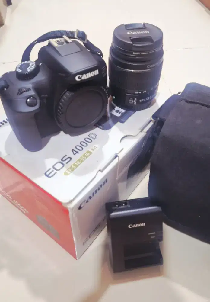 Kamera Canon EOS 4000D