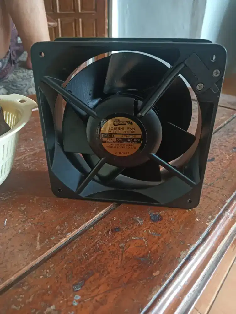 Kipas buat dinginin kompresor pendingin/komputer  dll