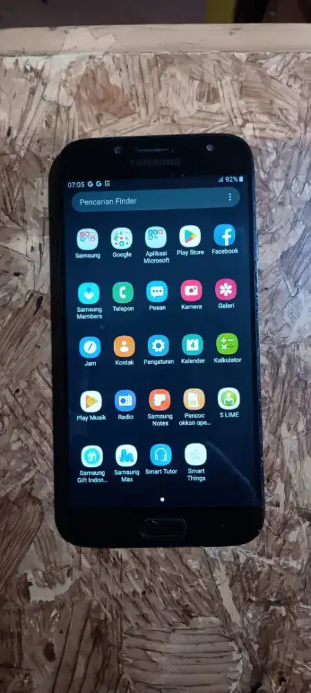 Samsung Galaksi J7 pro Ram 3/32 GB