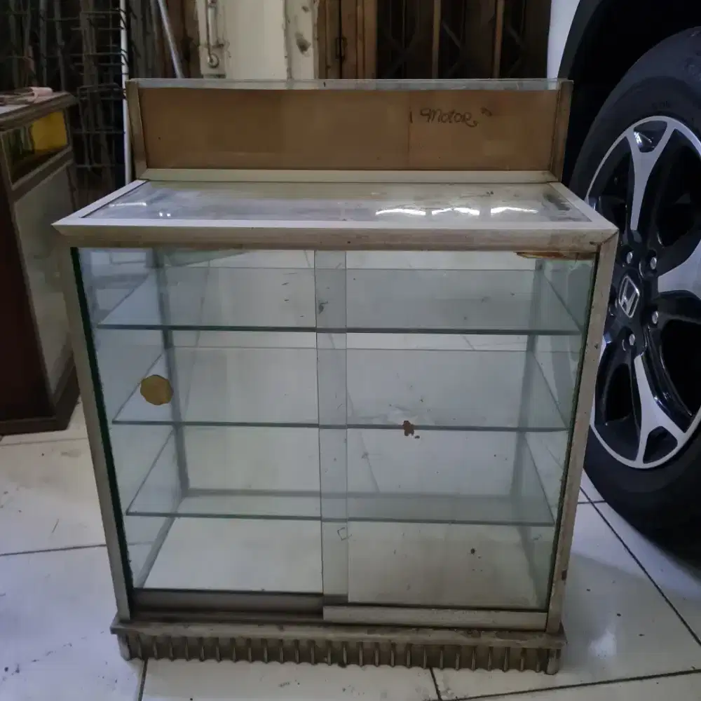 Lemari kecil multifungsi