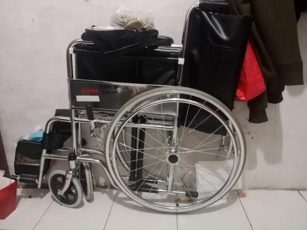 Kursi roda second rasa baru