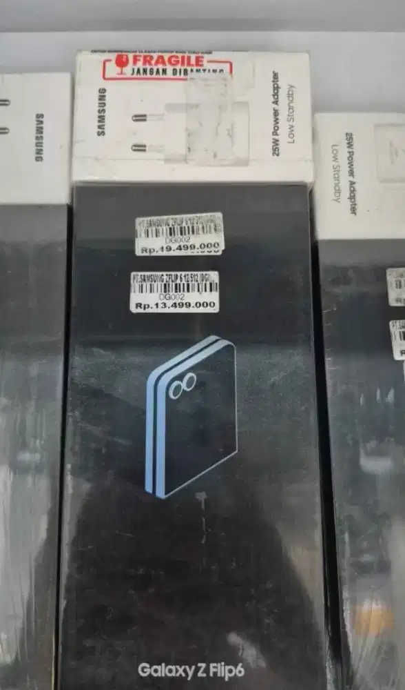 Samsung Galaxy ZFlip6 12+8/512 Atlantis Dahsyat