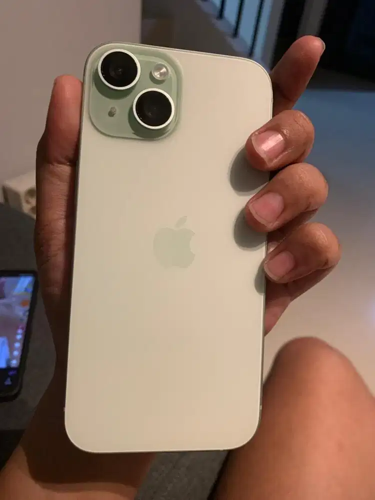 Iphone 15 Green 128GB like new