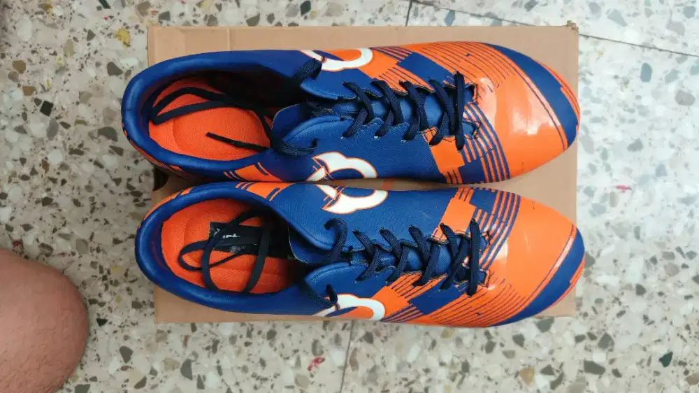 Sepatu Bola Ortuseight Libero FG Size 44