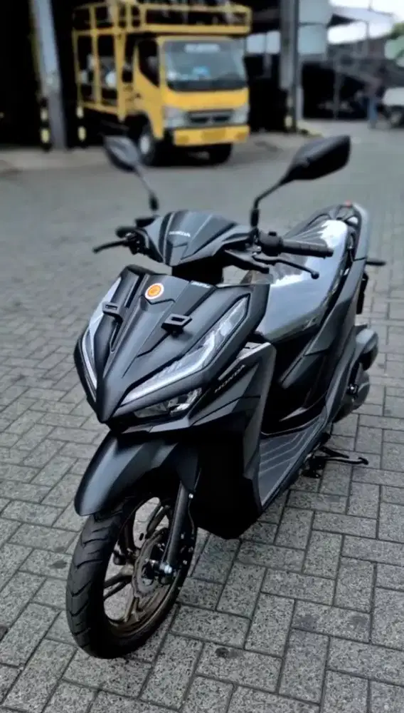 HONDA VARIO 125 ISS BLACK