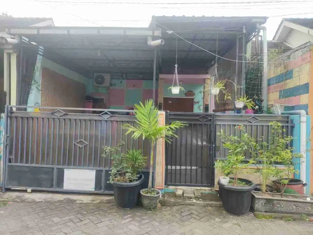 Dijual via lelang rumah Graha DeNaila Driyorejo Gresik