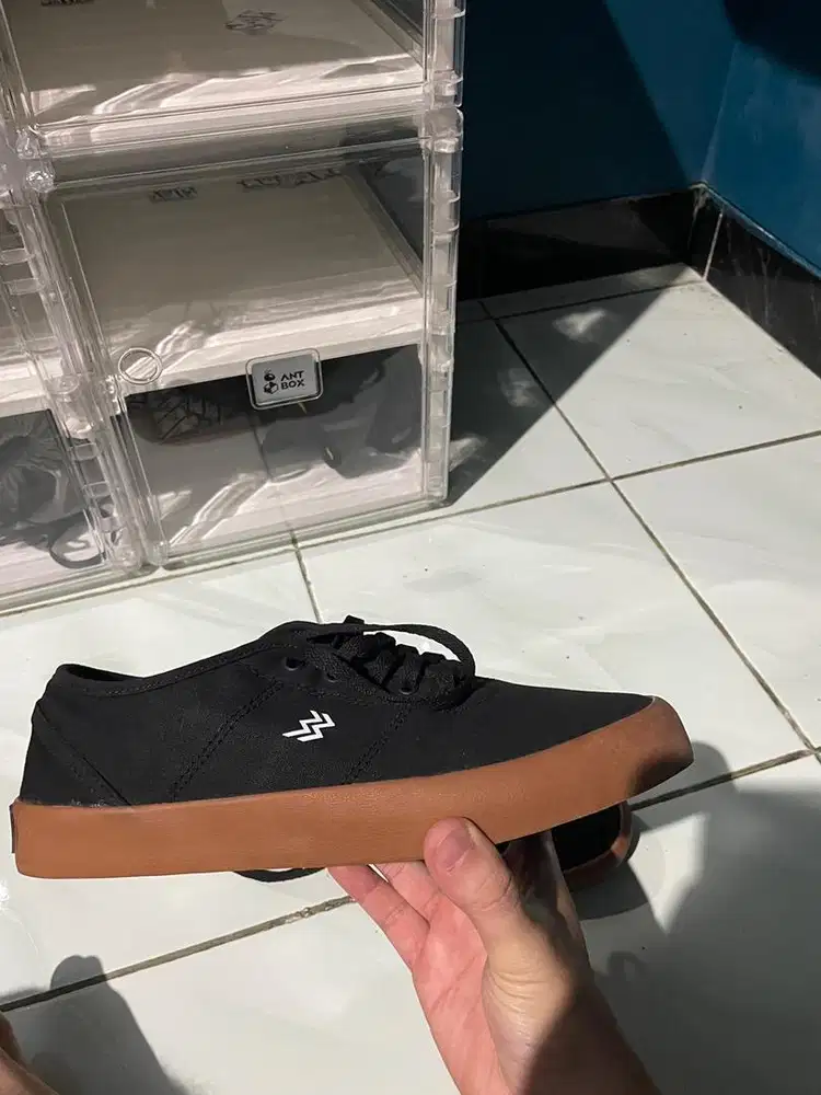 sepatu geoff max ethan black gum