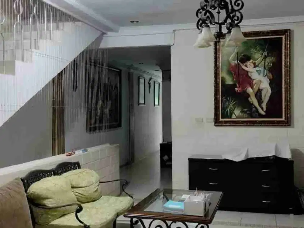 Dijual ruko Komplek 68 Pangeran Jayakarta 4lantai semi furnished cocok untuk investasi