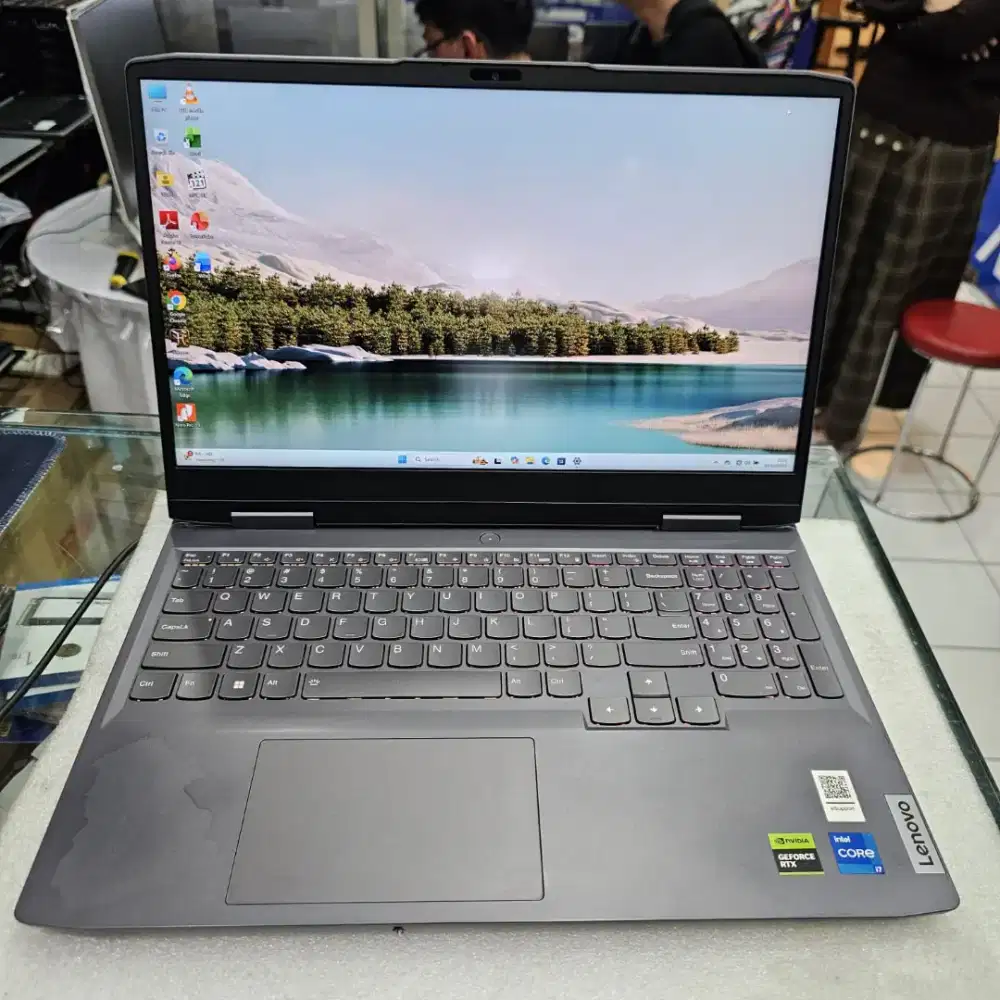 Lenovo LOQ 15IRH8 Ci7-13620H|16GB|512GB|RTX 4060-8GB|15.6 2560x1440