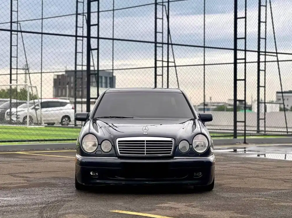 Mercedes Benz New eyes E320 AVANTGARDE UPGRADE 1997 tangan 1 1997