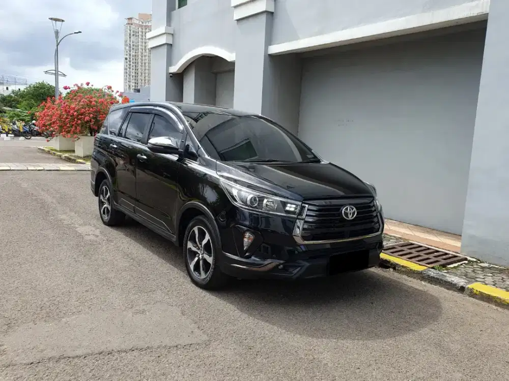 Toyota Kijang Innova Reborn Venturer 2.4 Diesel 2TV 2022/2023