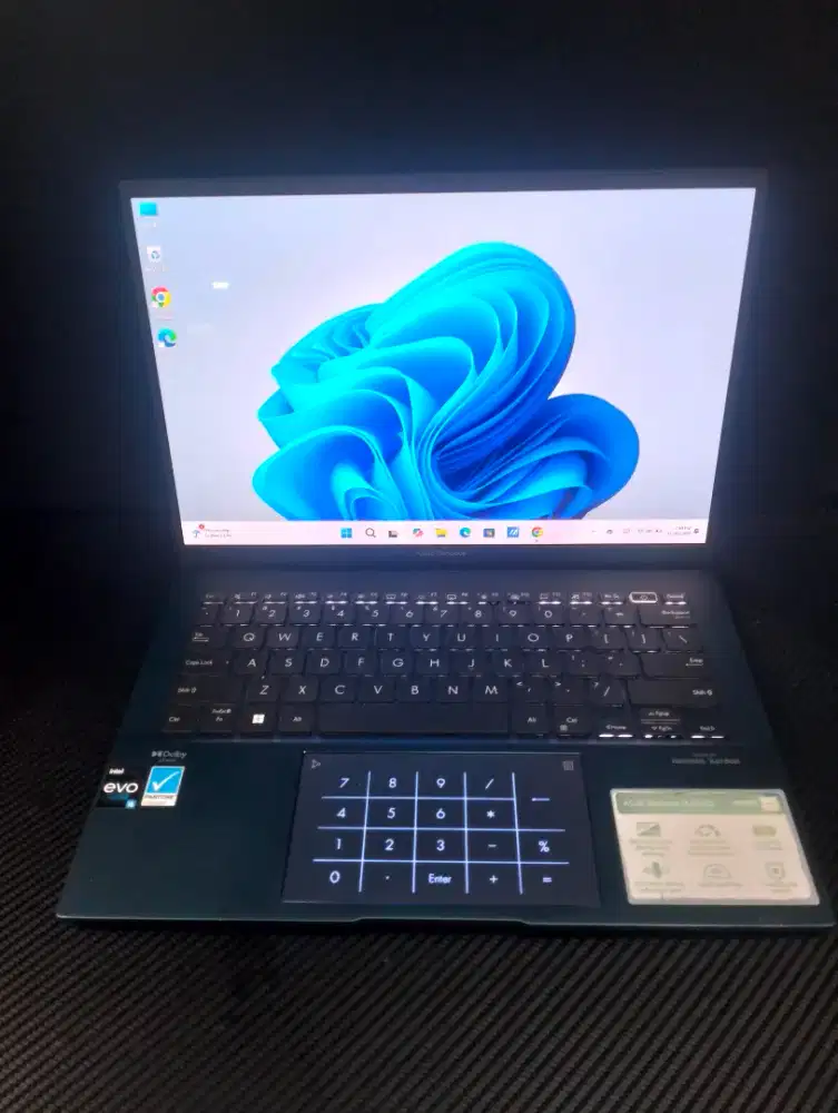 Asus ZenBook Q409ZA OLED 2,8K i5-1240p 8/256 gb