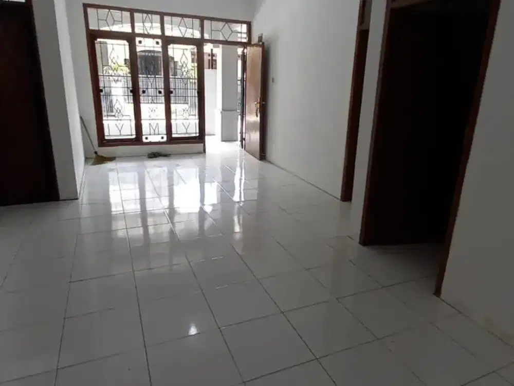 Rumah Baru Renovasi di Komplek Permata Kopo 1
