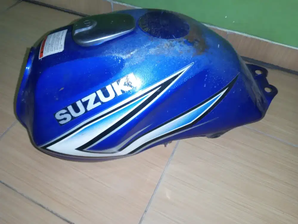 Tangki Suzuki thunder 125 ada kran bensinnya Rp.250rb