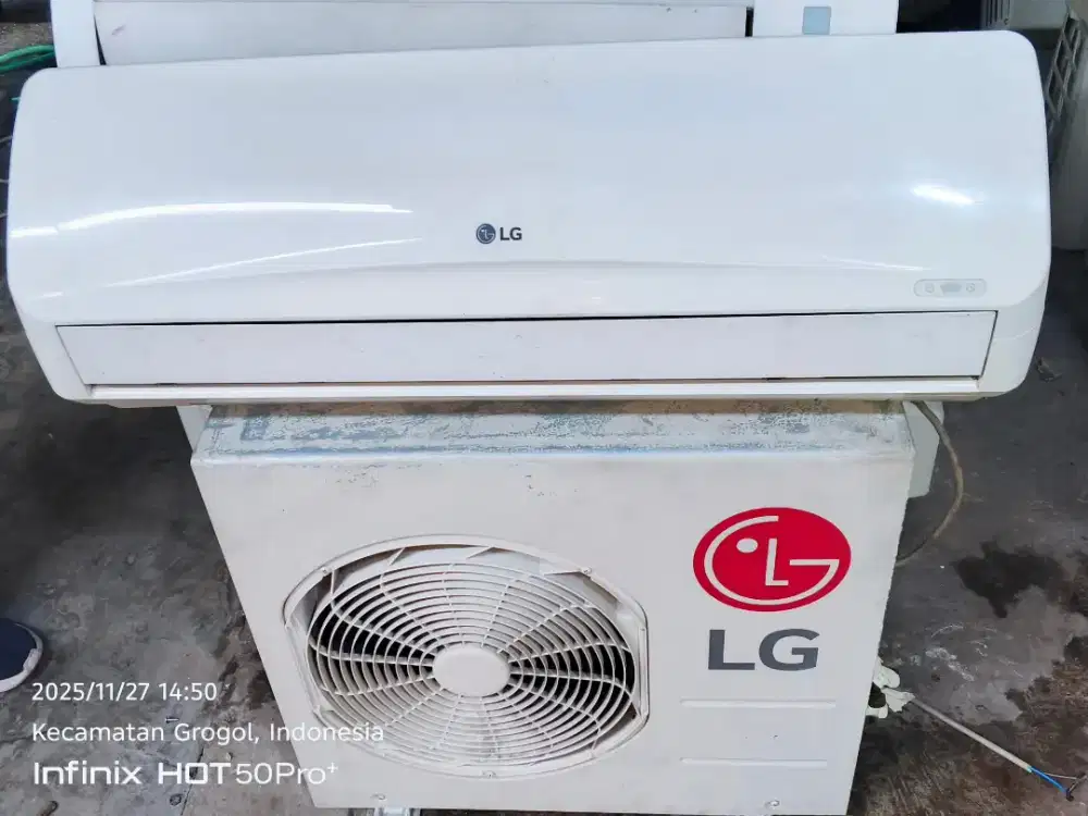 Jual AC setengah pk kondisi bagus