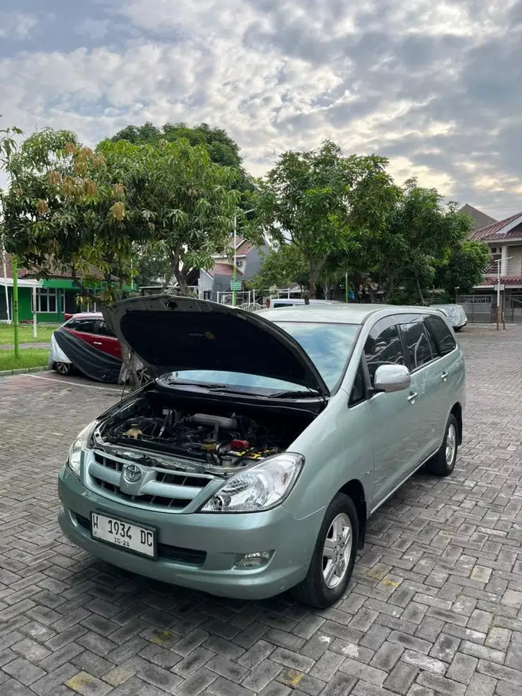 Innova Diesel 2005 Type G Manual