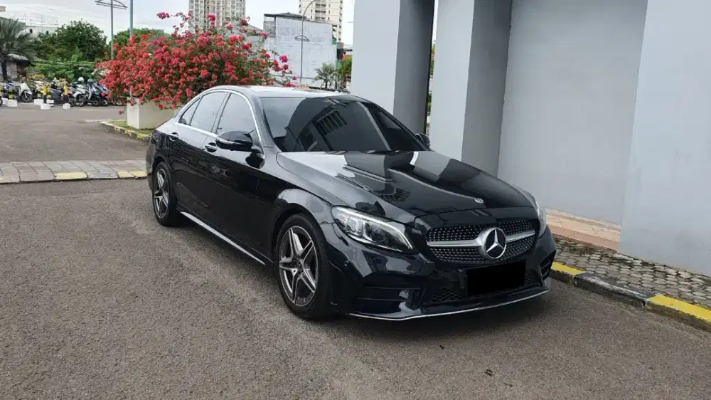 [ LOW KM ] Mercedes Benz Mercy C300 C 300 2.0 AMG AT W205 2019/2020