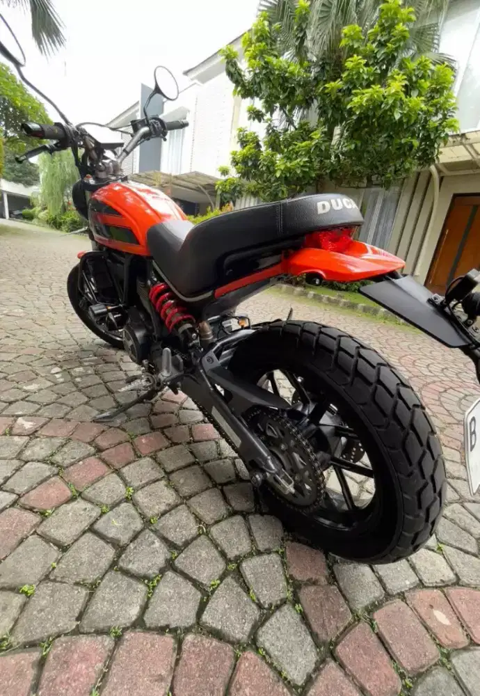 Ducati Scrambler sixty2 siap pakai
