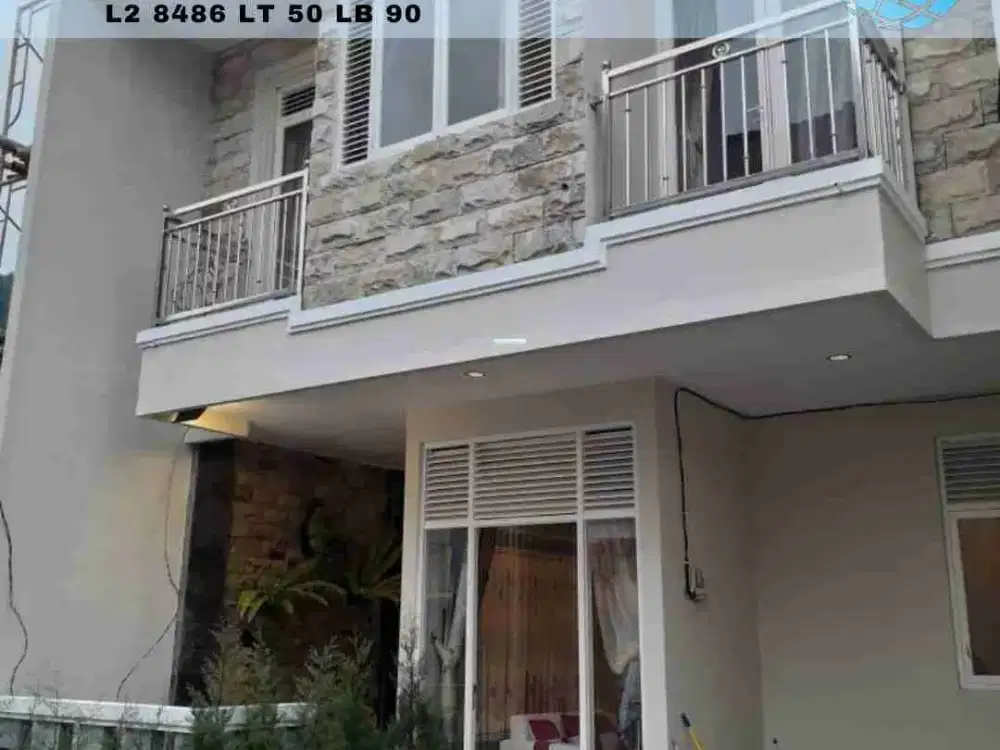 Rumah modern siap huni di Kusuma Pinus Batu