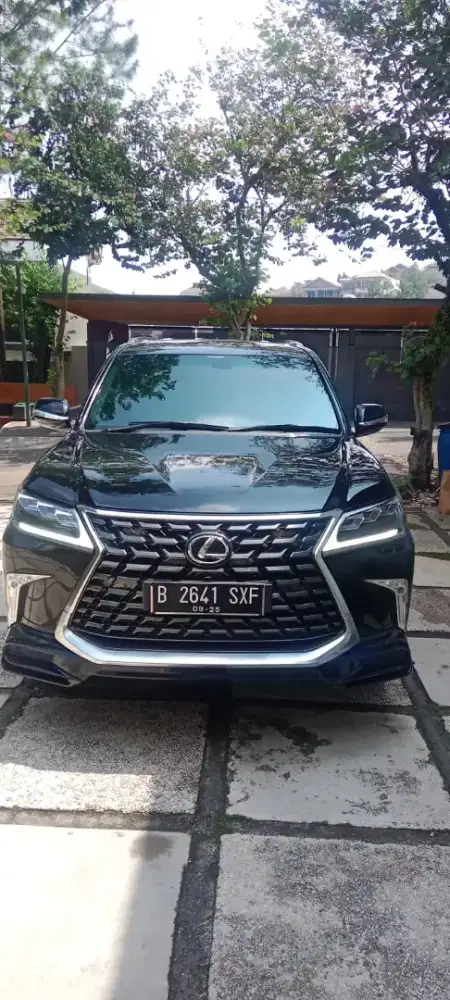 Lexus LX570 th 2008 Facelif 2022 ST