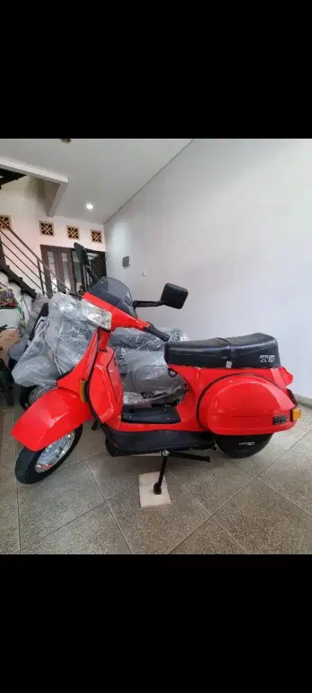 Vespa Excel Merah Concept T5