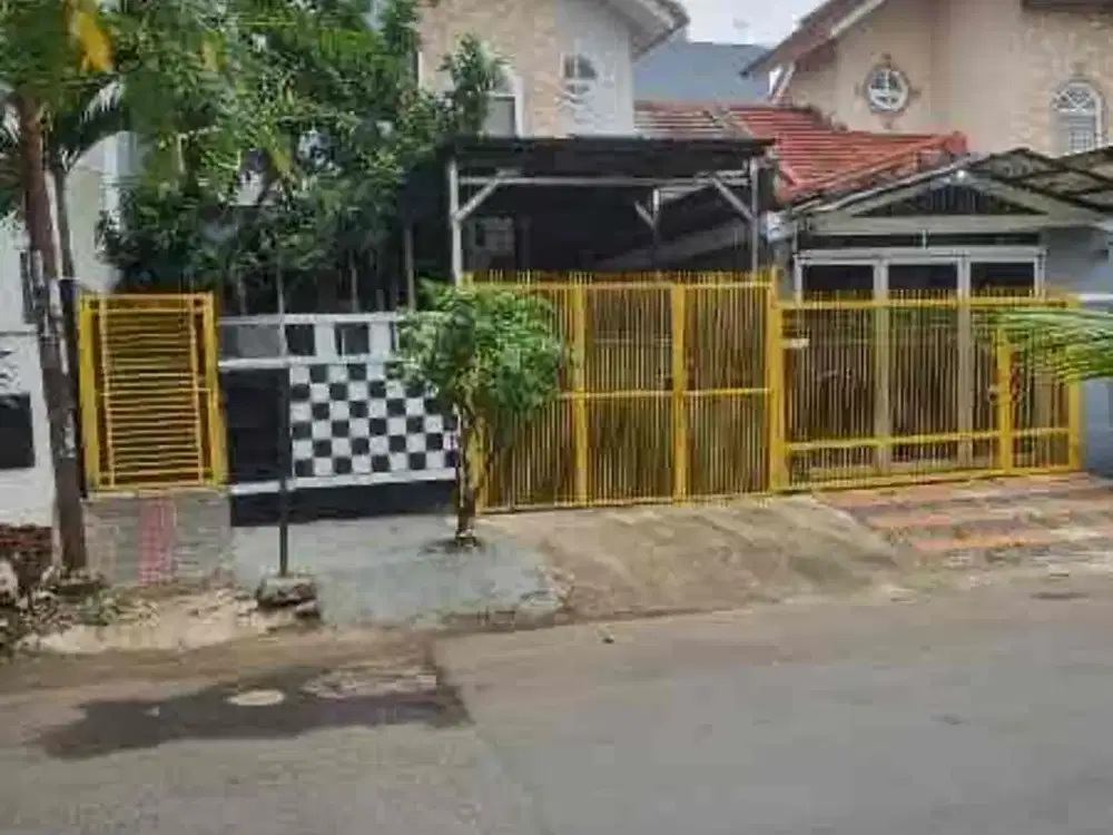 Rumah Pinggir Jalan Besar Cocok Untuk Usaha di Kencana Loka Raya BSD City