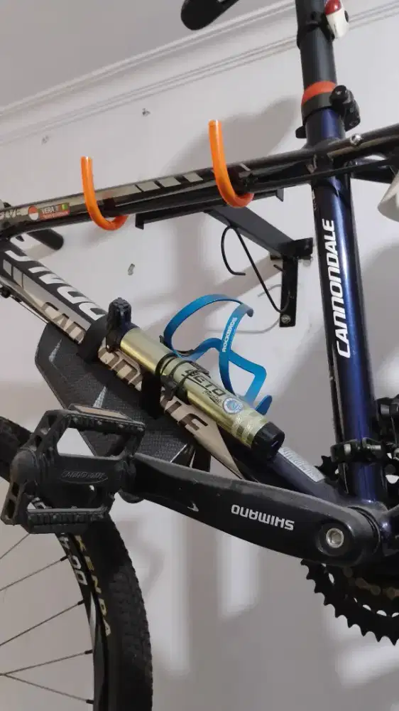 “Cannondale Five Original  Size  S — Mulus, Ringan, Siap Gowes.”