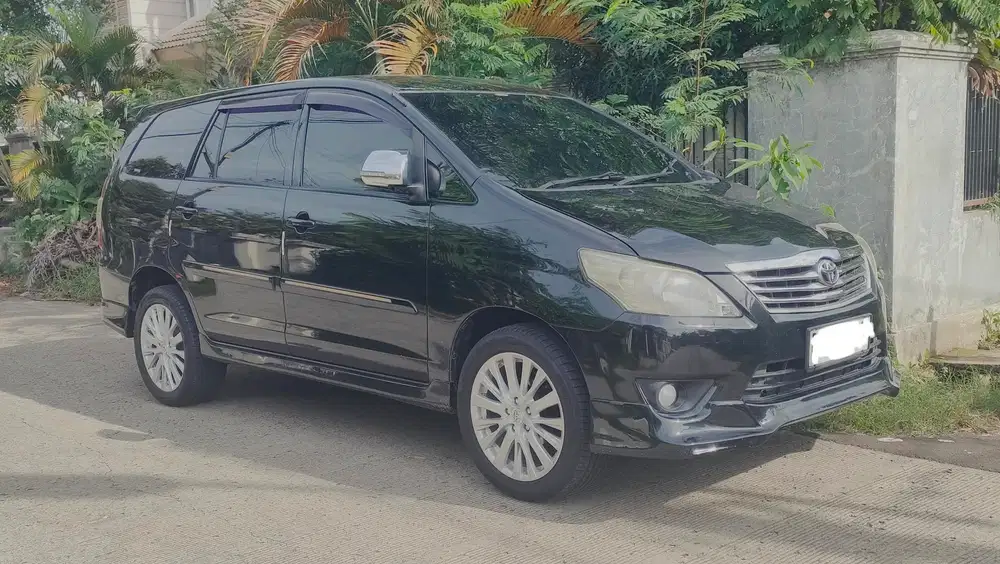 Toyota Kijang Innova 2013 Bensin