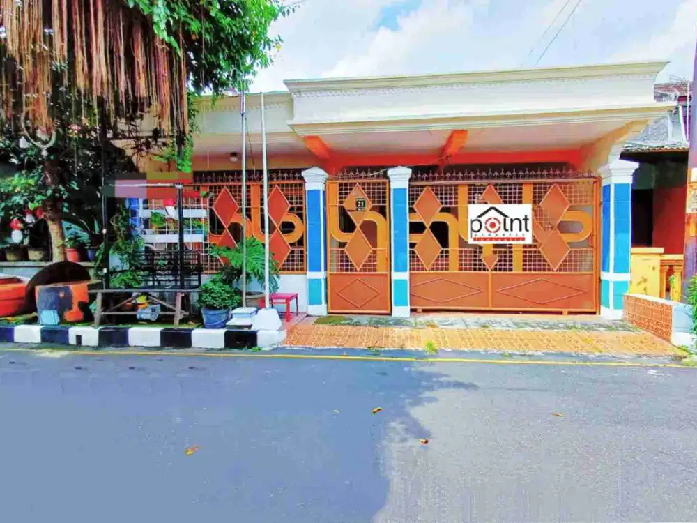 Rumah Bagus Terawat Dekat Pasar Jaten Kra