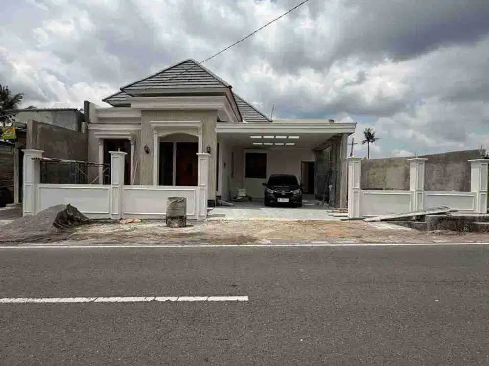 RUMAH BARU KLASIK MODERN - STRATEGIS DI TEPI JALAN ASPAL DEKAT PASAR JANGKANG