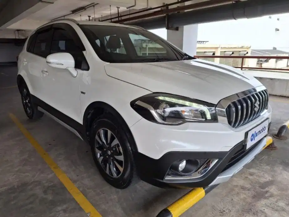 DP RENDAH Suzuki SX4 1.5 S-Cross Bensin-AT 2022 RKS