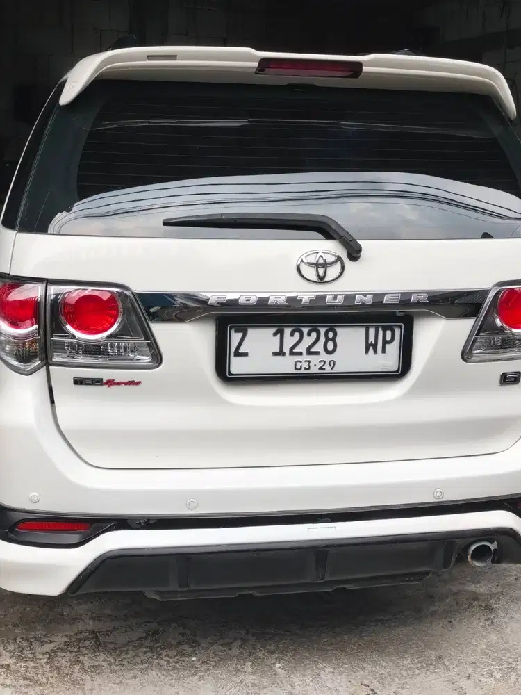 Fortuner G lux trd metic bensin black edition hanya 209jt