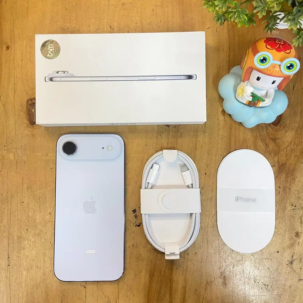 iPhone Air 256GB Sky Blue Like new Garansi resmi iBox oktober 2026