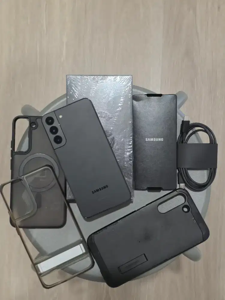 Samsung S22 Plus 8/256 Black