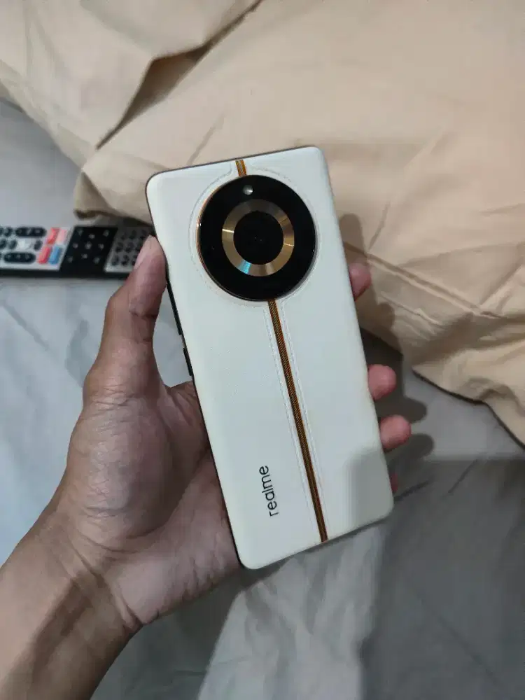 Realme 11 Pro Plus ram 12gb/512gb second nominus