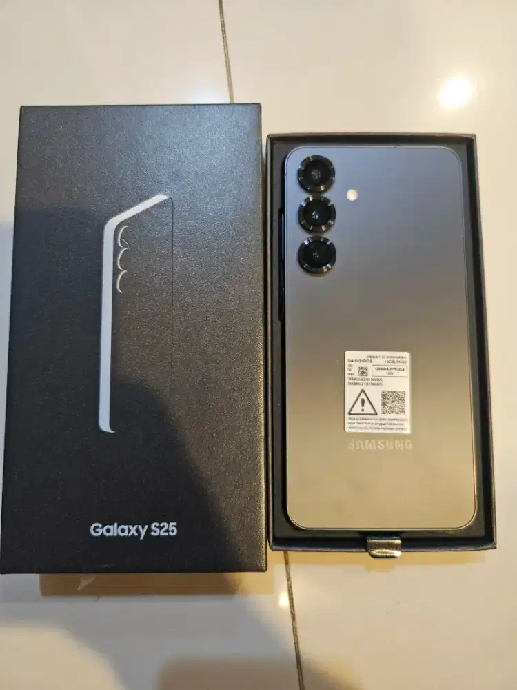 Samsung galaxy s25 512gb blue black. Pakaian 1 minggu