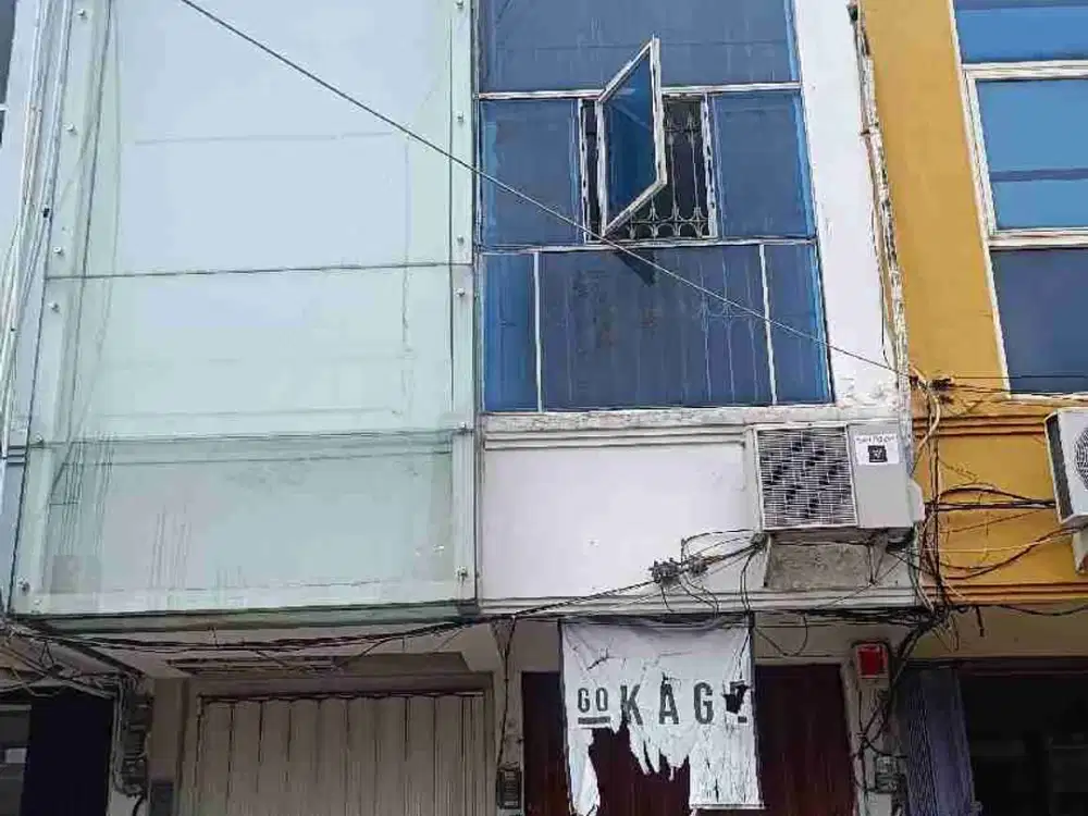 Ruko 3 lantai Surya Inti Hr Muhammad Lokasi Private