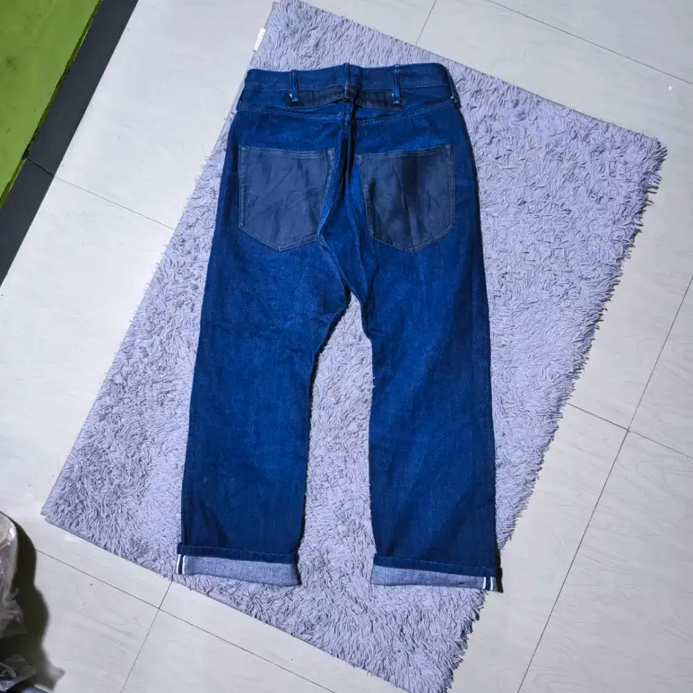Canton overall  selvedge  jeans 
Sz 29 reguler


Kond 9.7/10 like new
