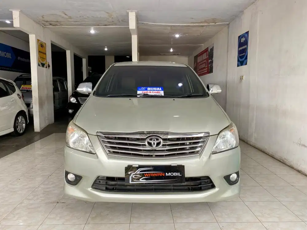 Innova G Diesel 2012 Manual