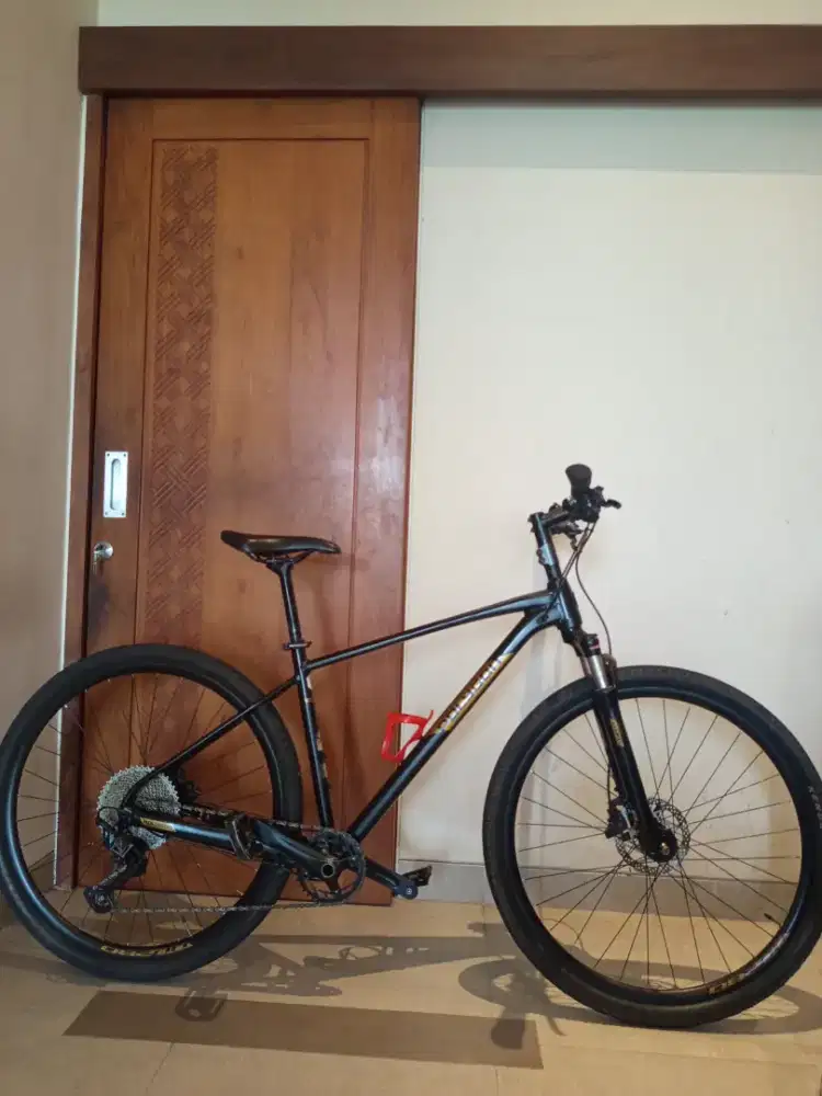 Sepeda MTB Polygon Heist X7 Aloy hidrolik