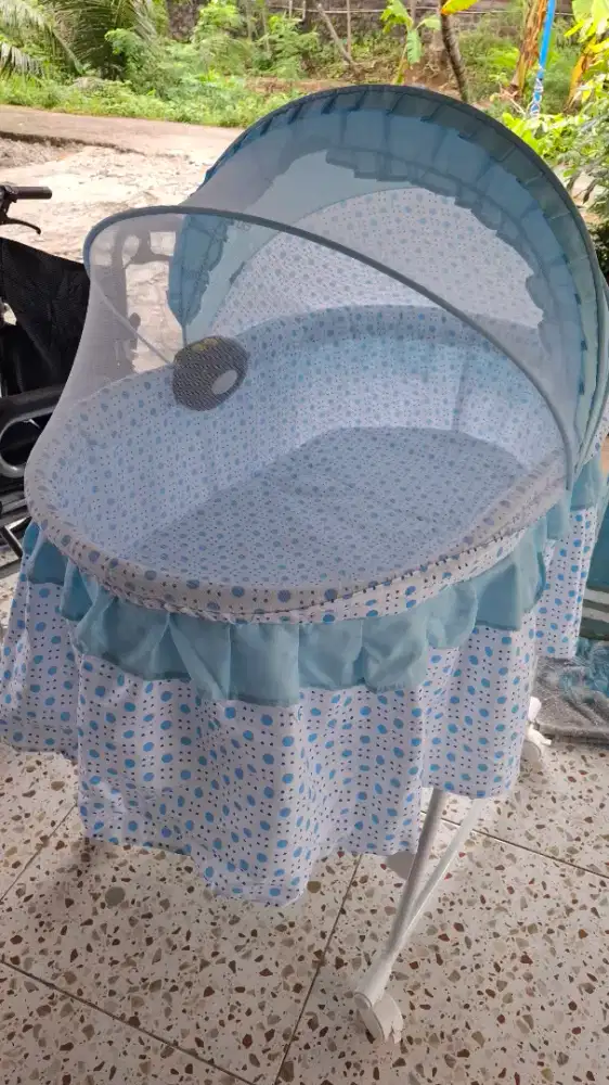 Tempat Tidur Bayi merk Pliko Murah