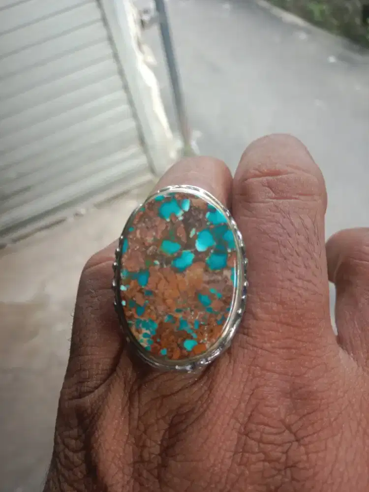 Batu pirus persia urat coklat dim besar