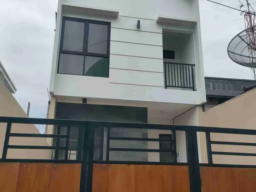 DIJUAL RUMAH BARU LANTAI 2 LOKASI GUNUNG BATUKARU MONANG MANING