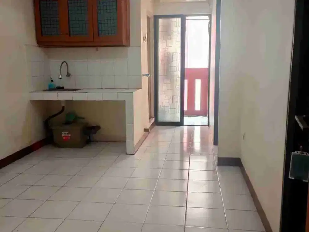 Disewakan per THN apartemen Casablanca East Residence pondok bambu Semi furnished