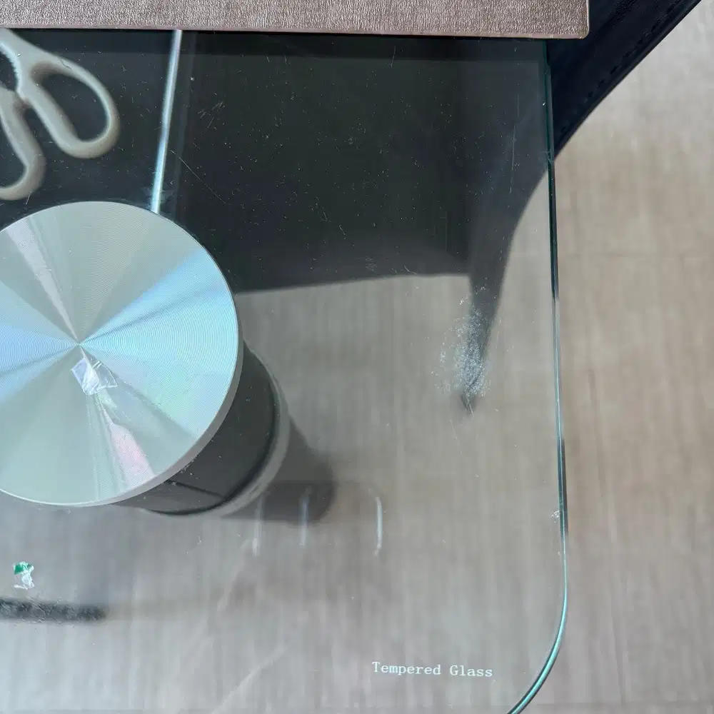 Meja makan tempered glass informa