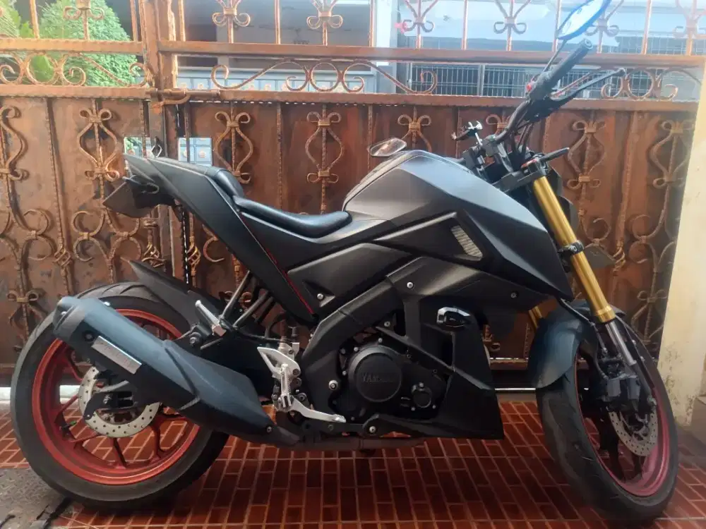Yamaha Xabre 2016 Hitam