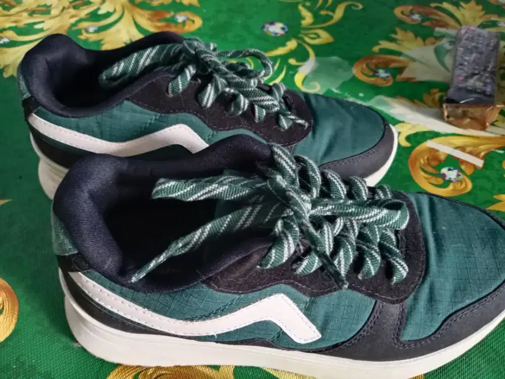 Sepatu aero by Harry potter