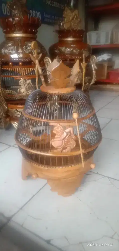 Sangkar perkutut minion